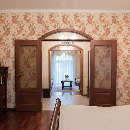 Classy Apartment In Good Neighbourhood Riga Esterno foto